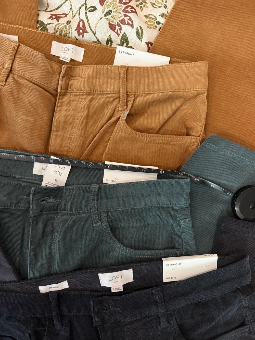 Lot of 3 - Loft Corduroy Pants - Picture 4 of 6
